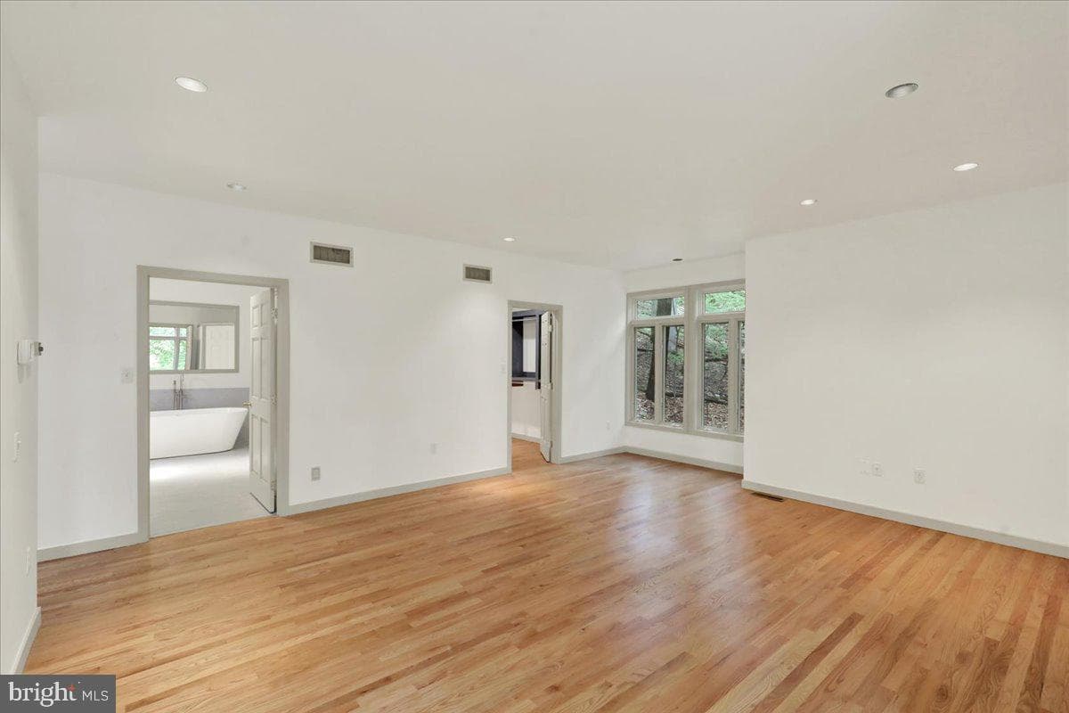 8 Wyndham Hill Drive photo 35