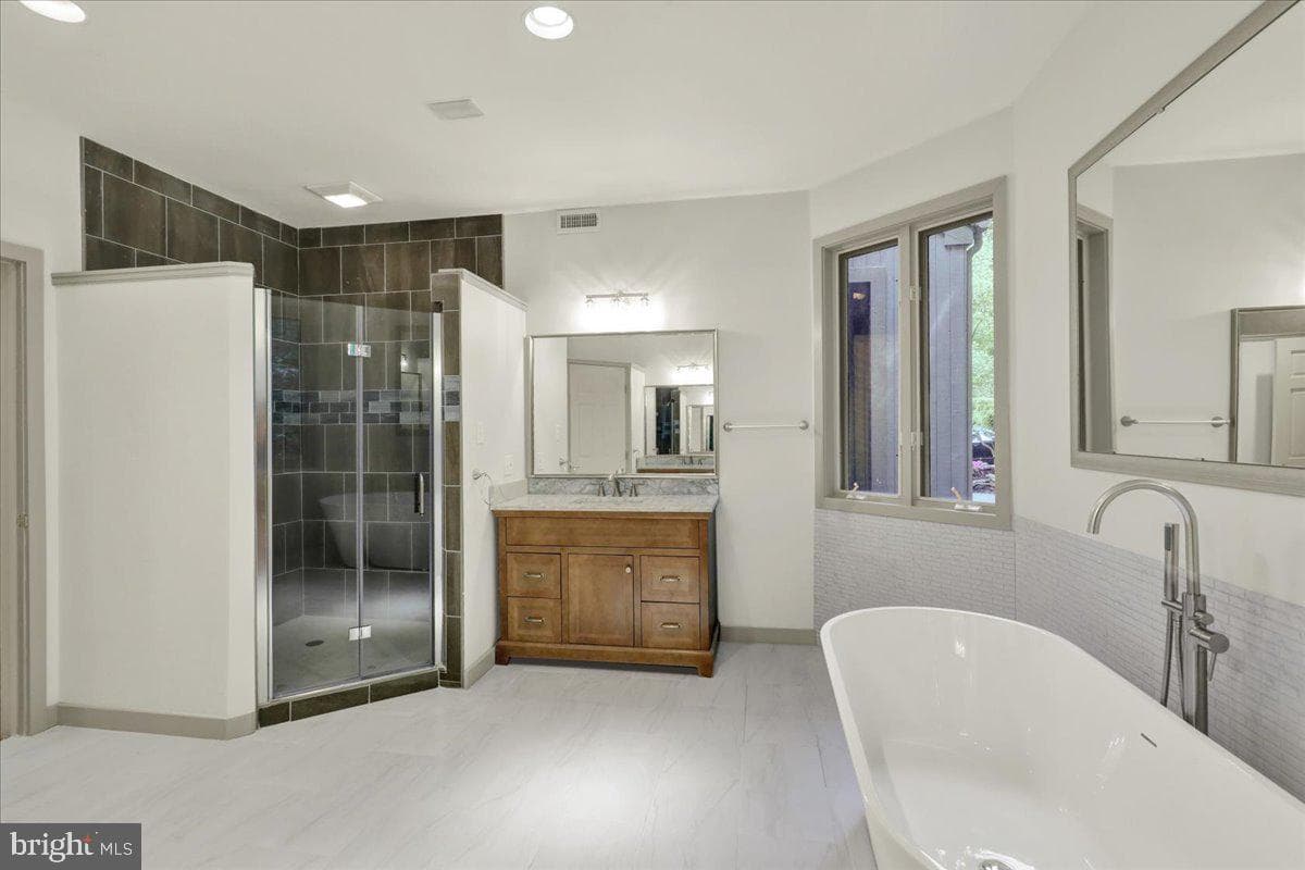 8 Wyndham Hill Drive photo 39