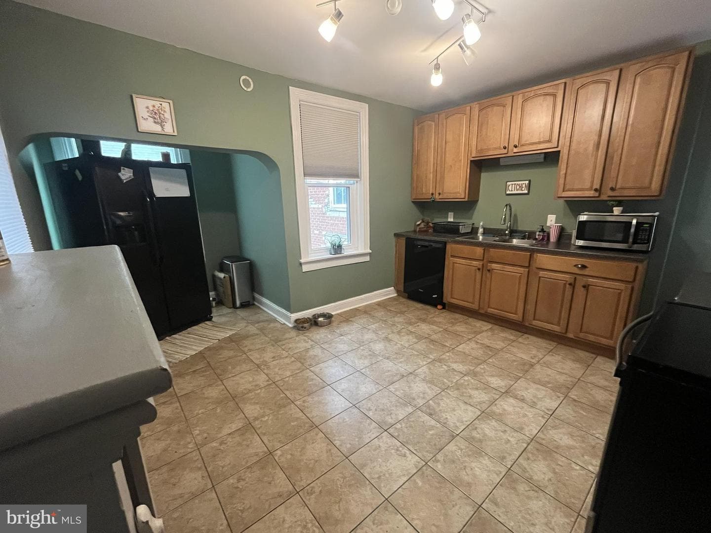 311 W High Street photo 4