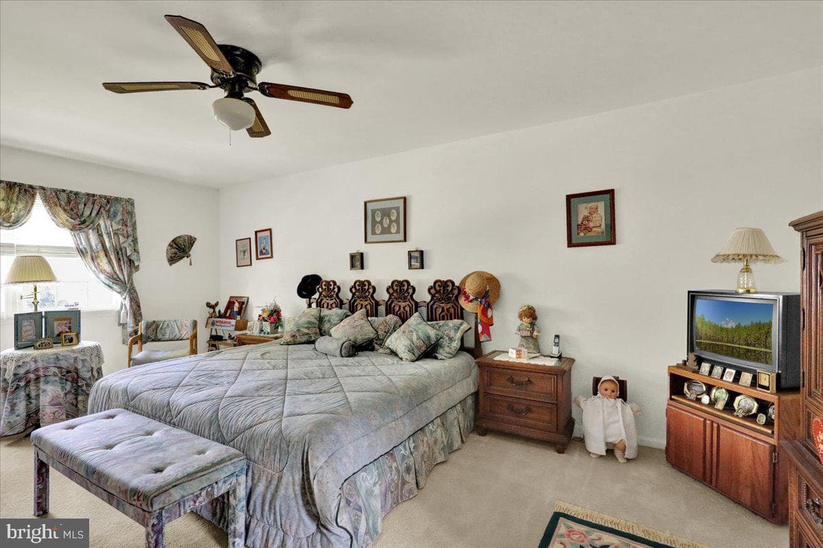 2019 Lincoln Court photo 21