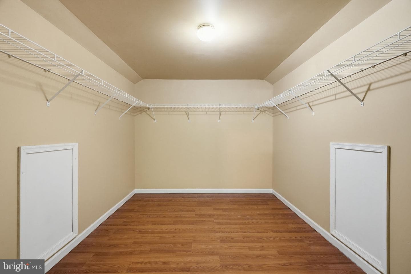 605 Georgia Avenue photo 29