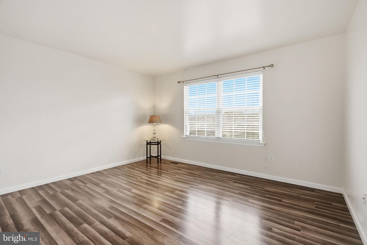 605 Georgia Avenue photo 38