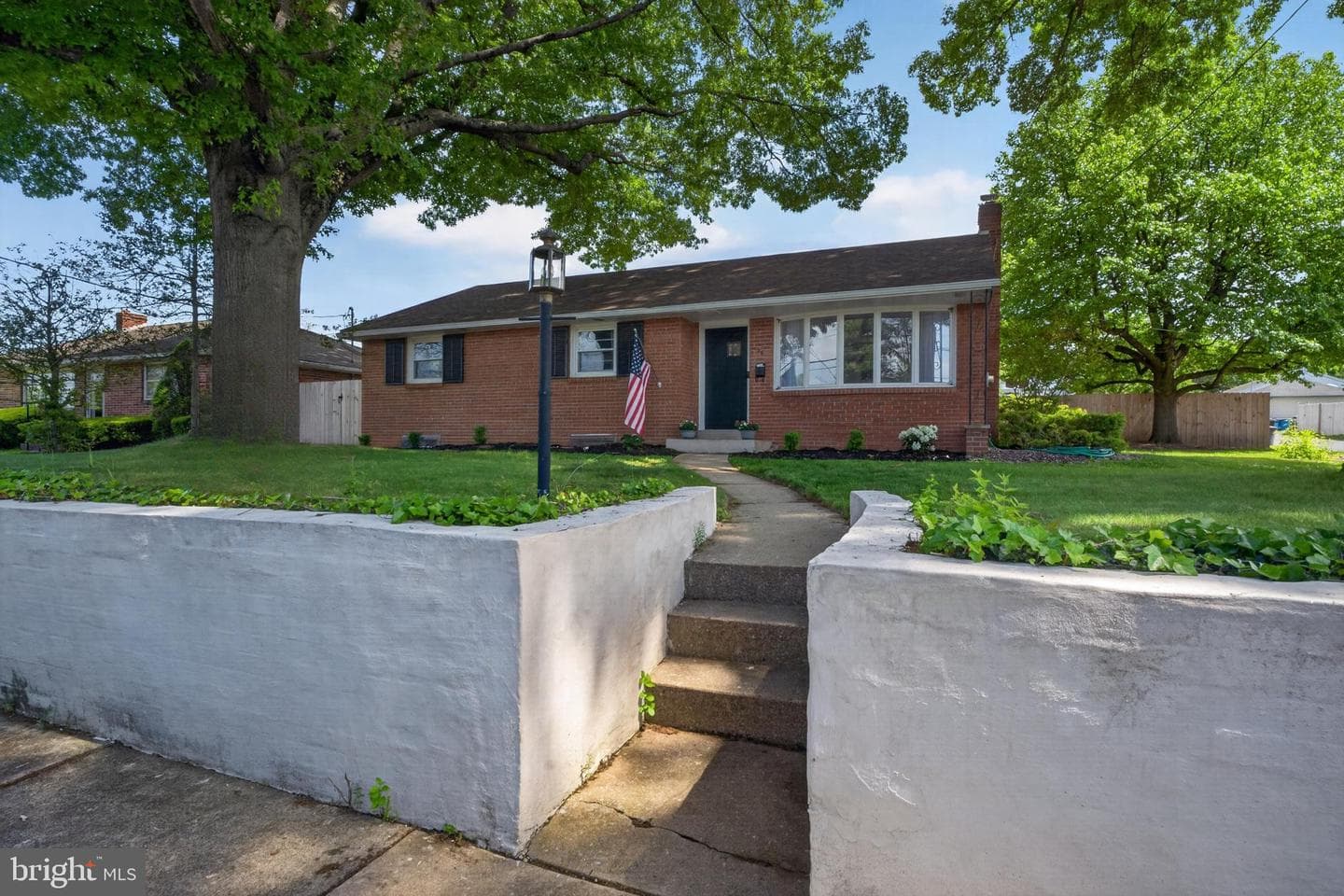 26 E Cedar Street photo 2