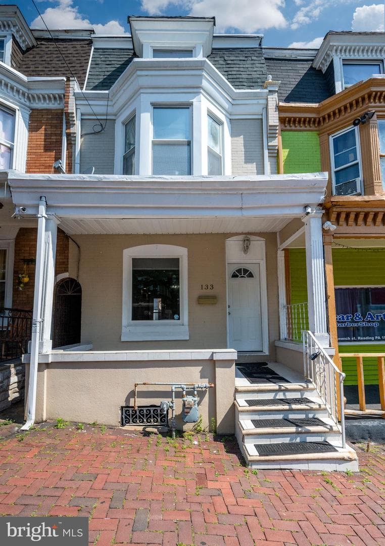 133 Greenwich St