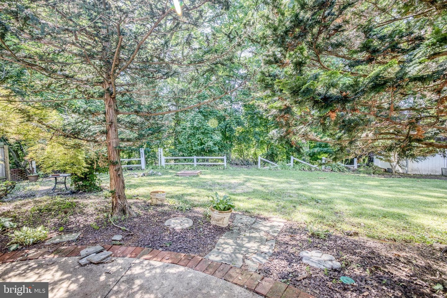 150 Hillcrest Road photo 43