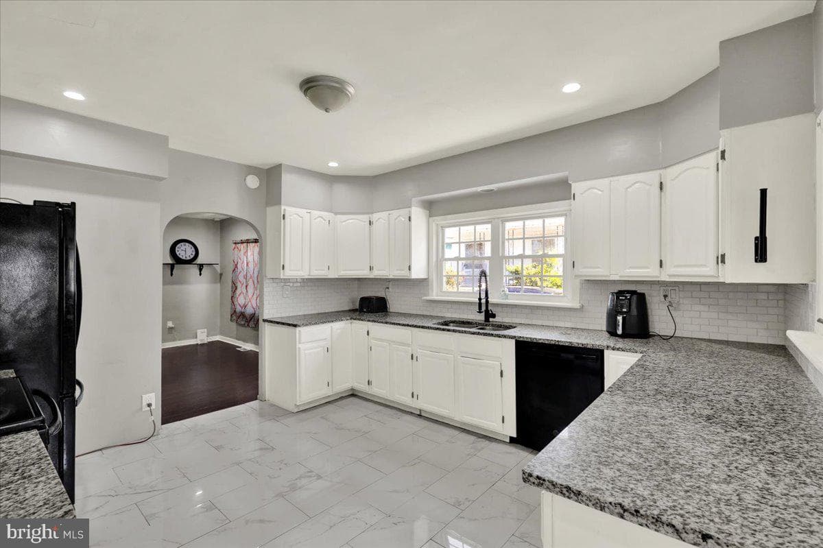 1820 Portland Avenue photo 14