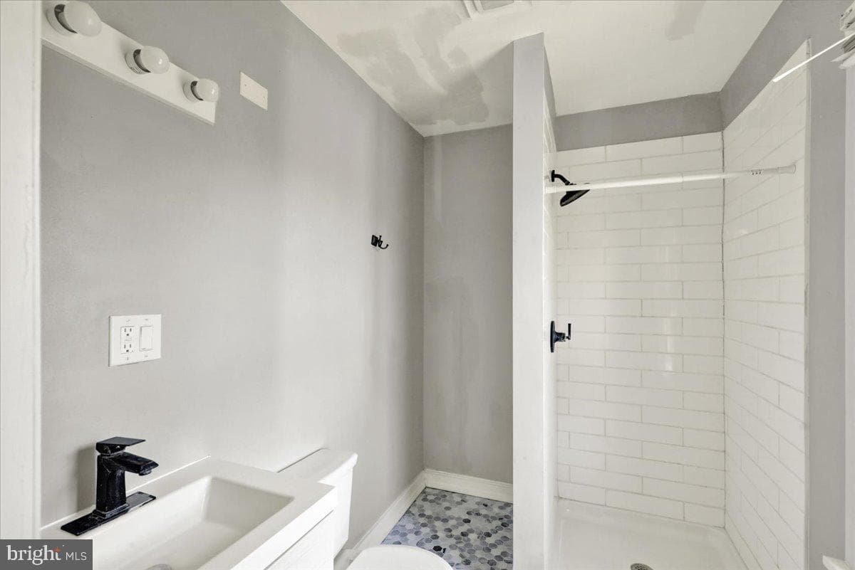 1820 Portland Avenue photo 6