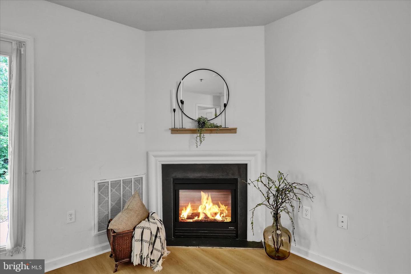 124 Christine Drive photo 10