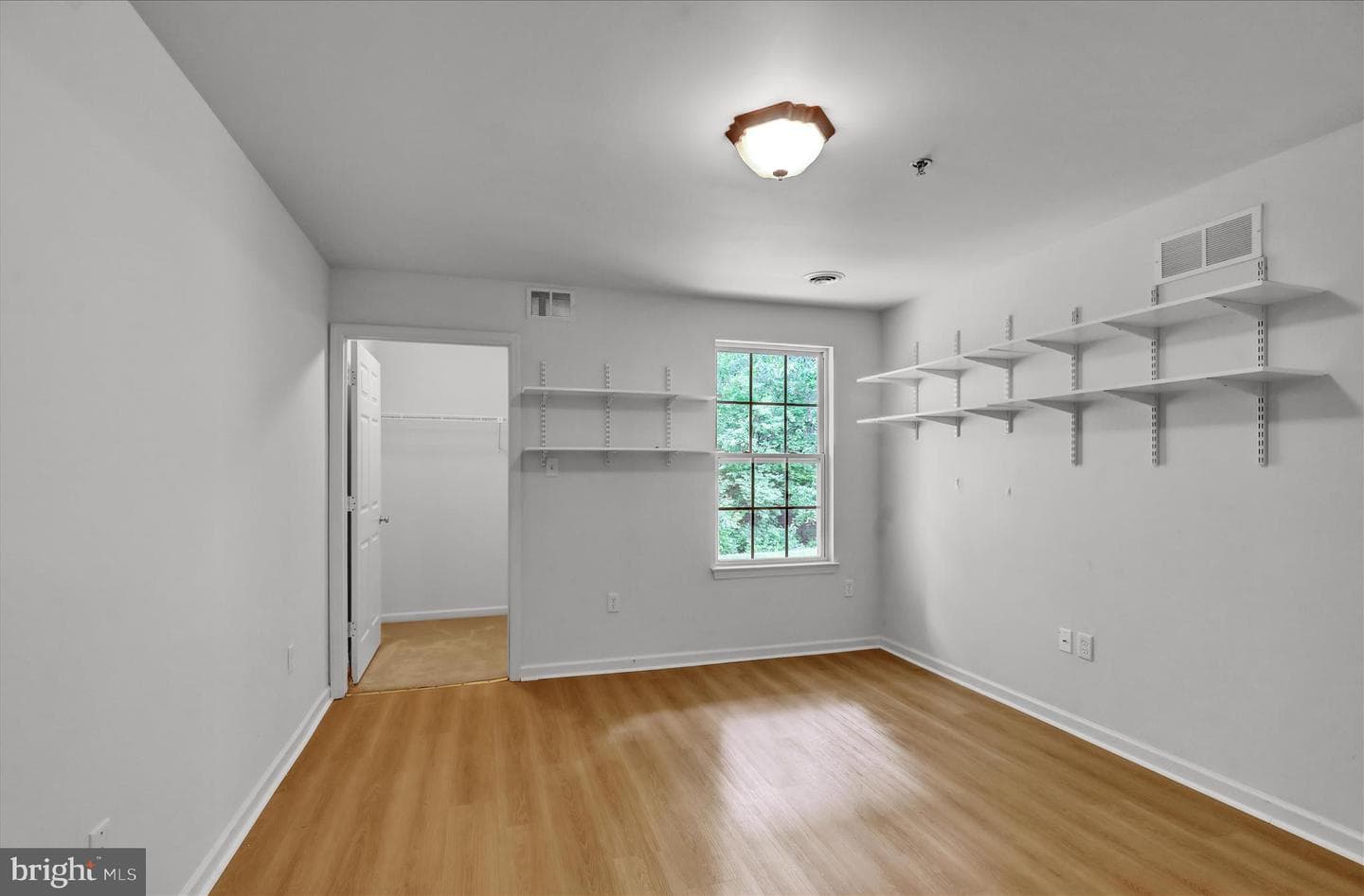 124 Christine Drive photo 15