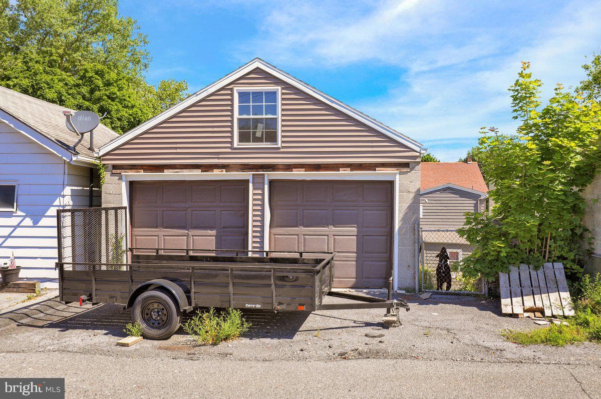 28 E Front Street, Mohnton