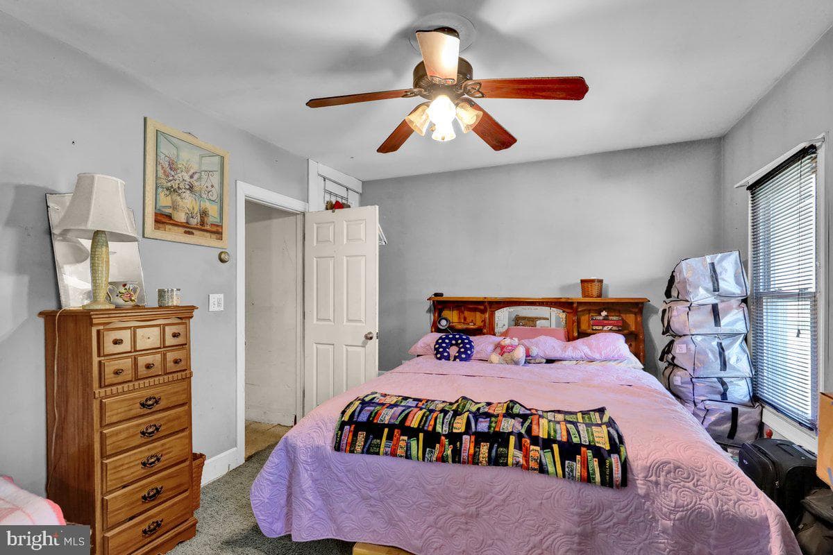 28 E Front Street photo 28