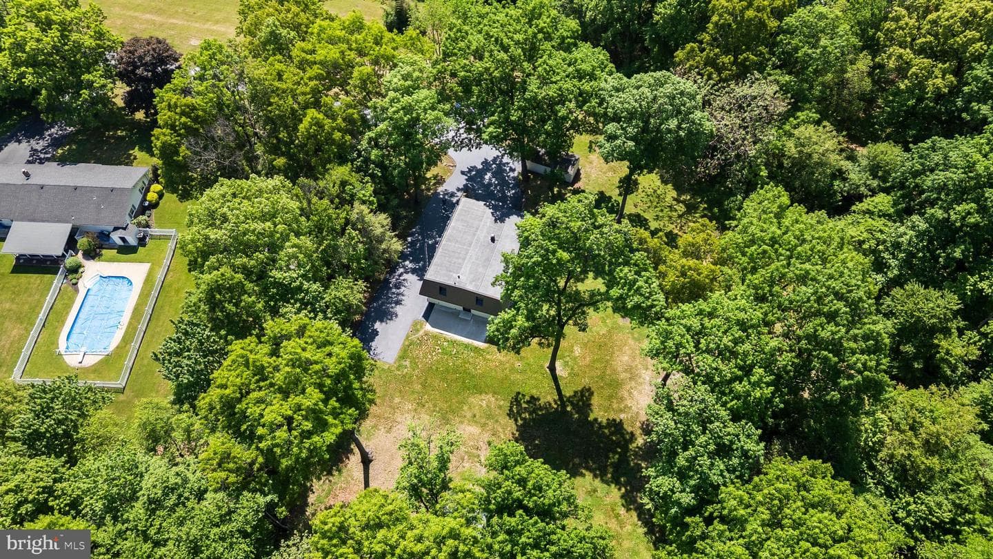 38 Dogwood Drive photo 95
