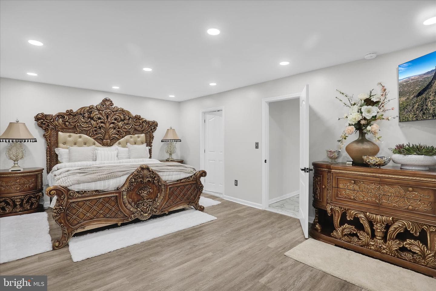 422 Noble Street photo 13