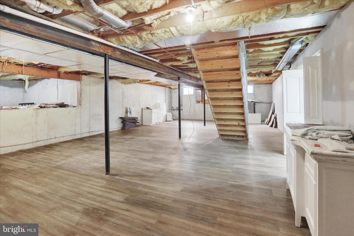 422 Noble Street photo 26