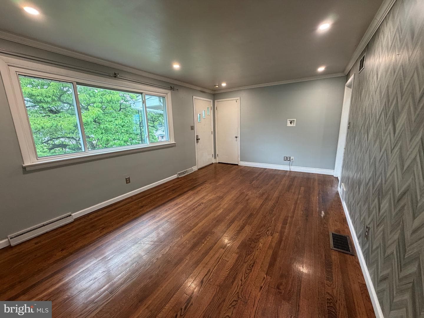 2312 Mckinley Avenue photo 11