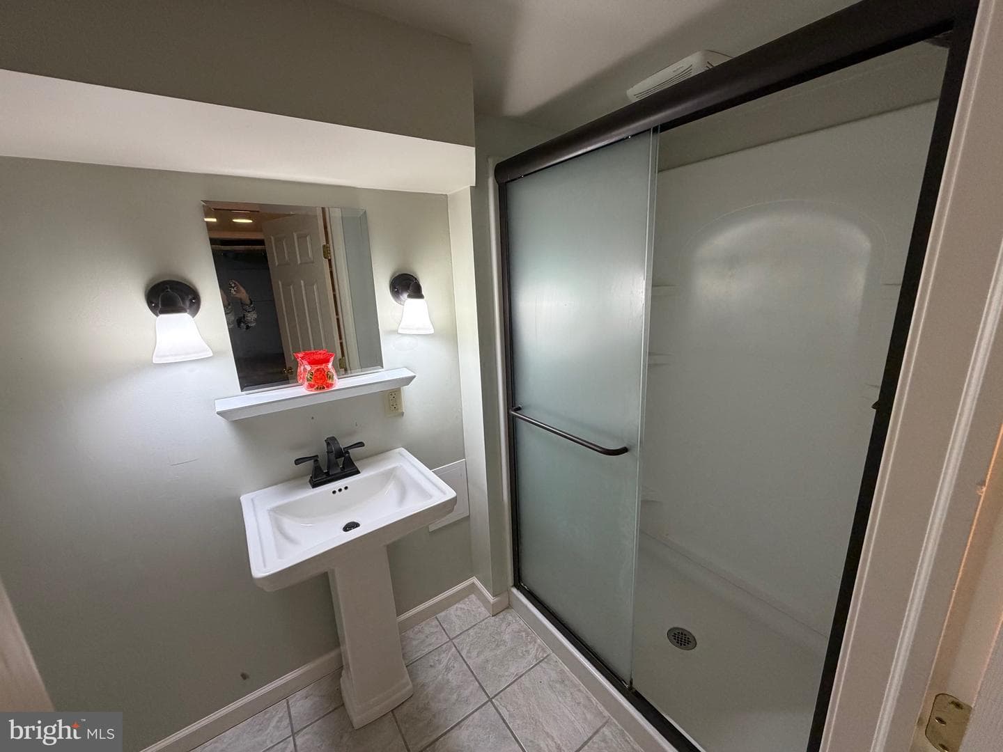 2312 Mckinley Avenue photo 27