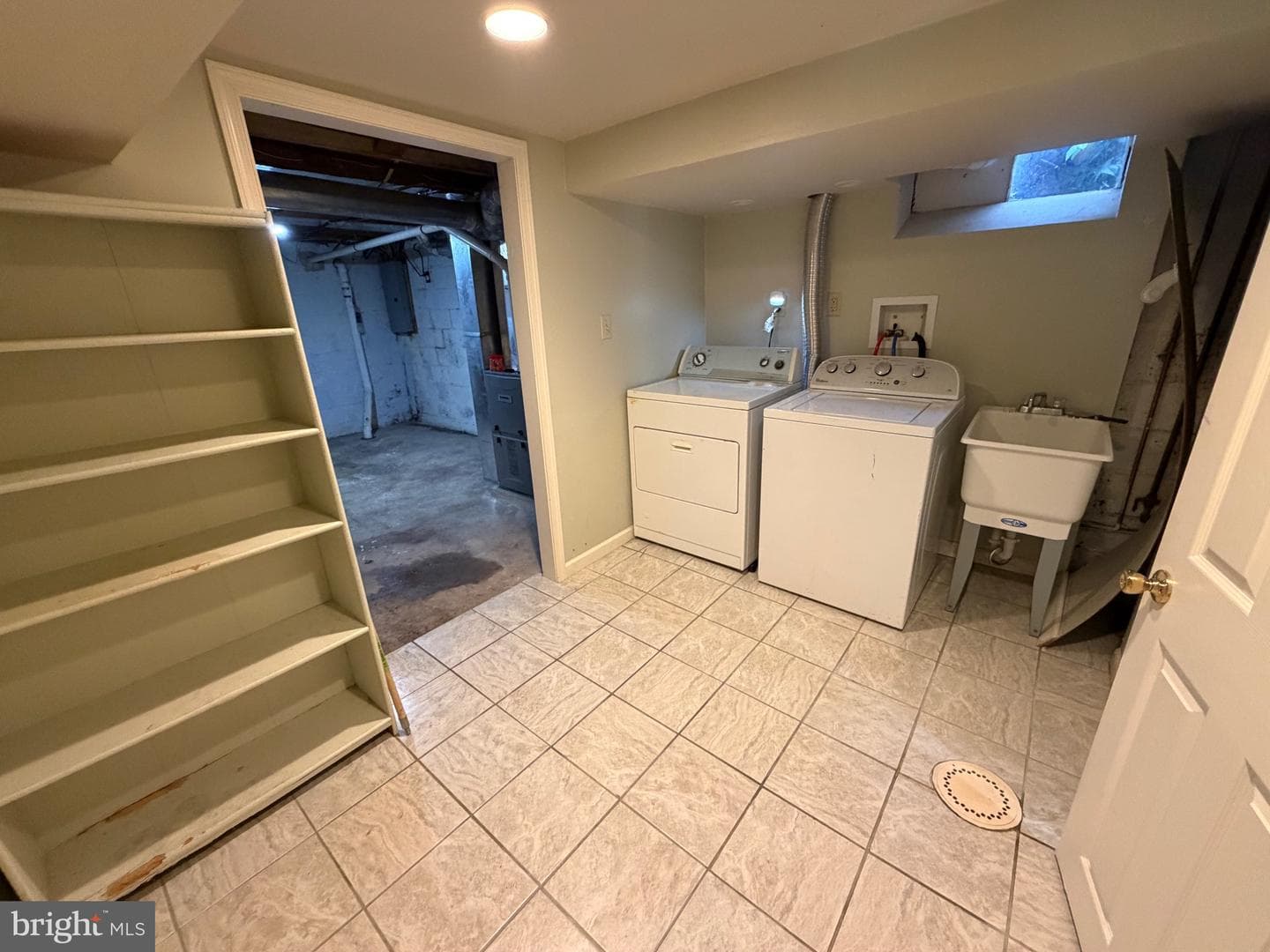 2312 Mckinley Avenue photo 29