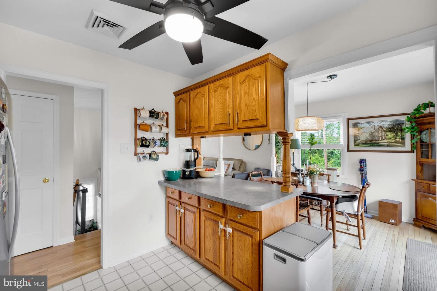 10 Evangeline Drive photo 17