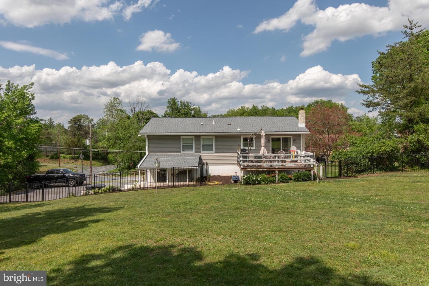 10 Evangeline Drive photo 46
