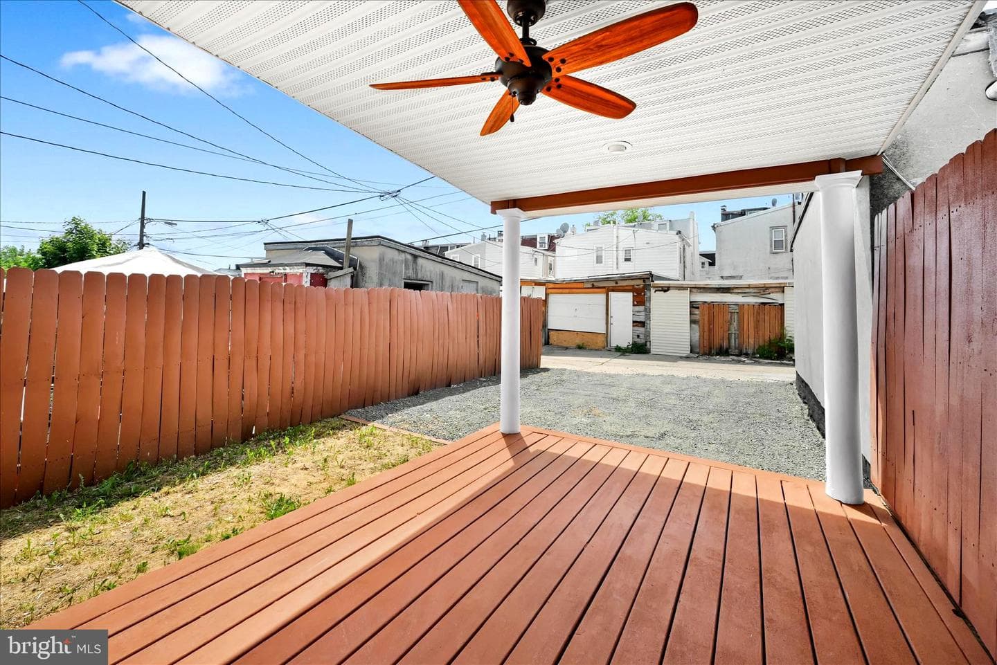 744 Pear Street photo 24