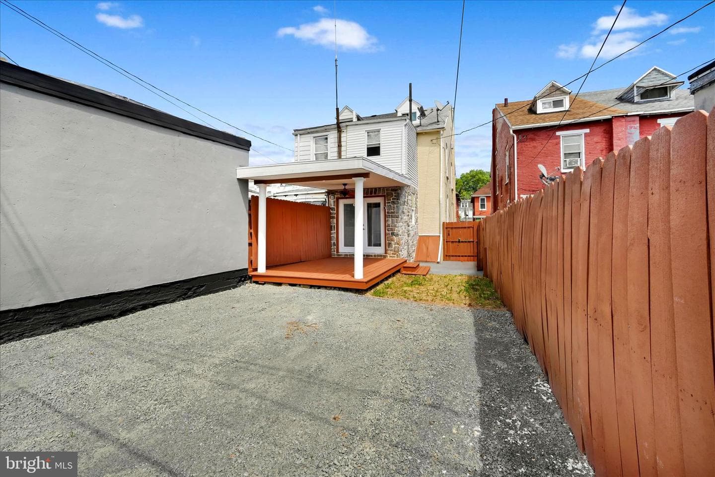 744 Pear Street photo 27