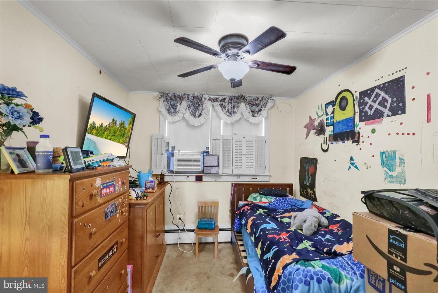 27 W 33rd Street photo 13
