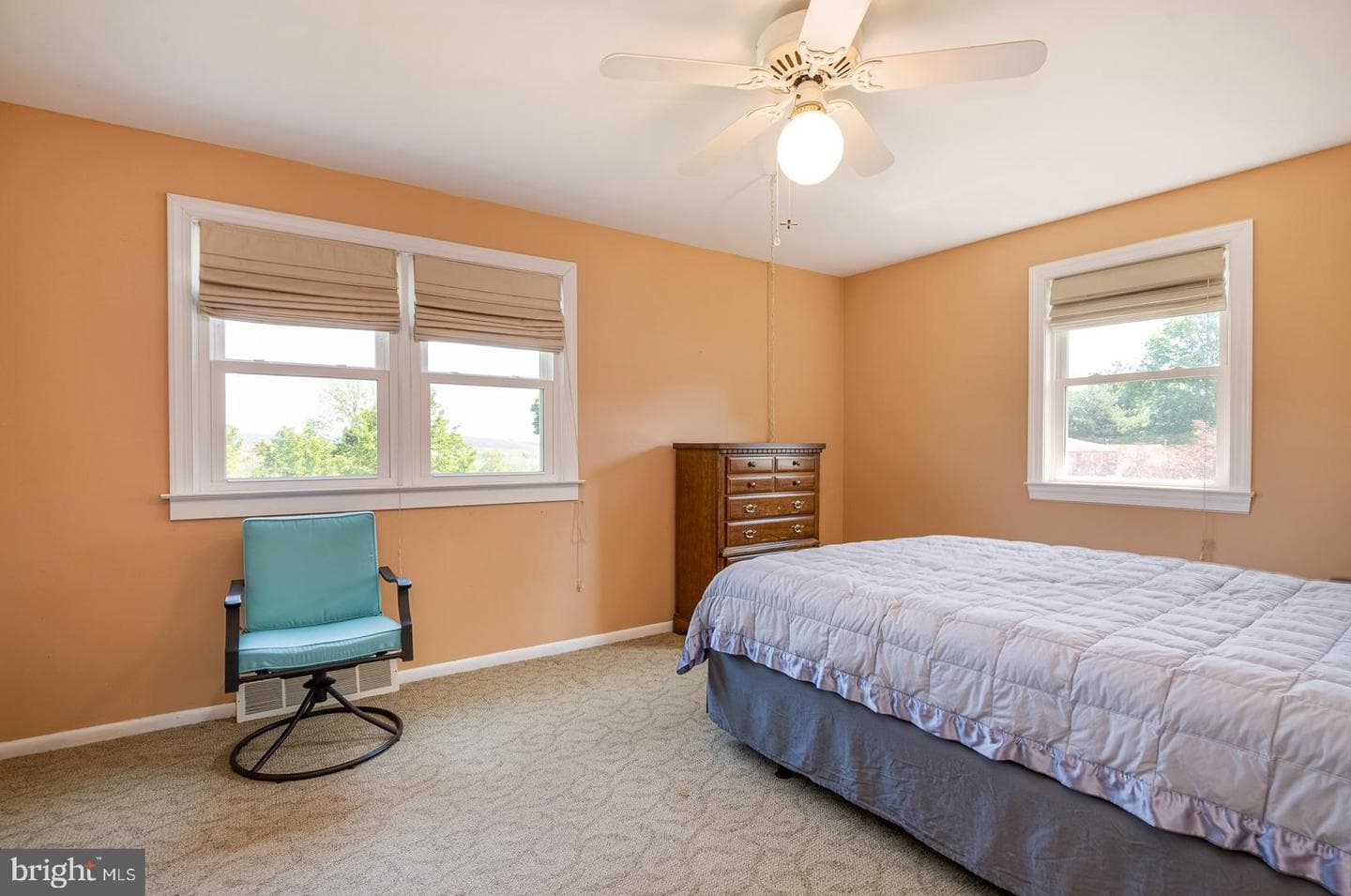 450 Silver Brook Drive photo 15