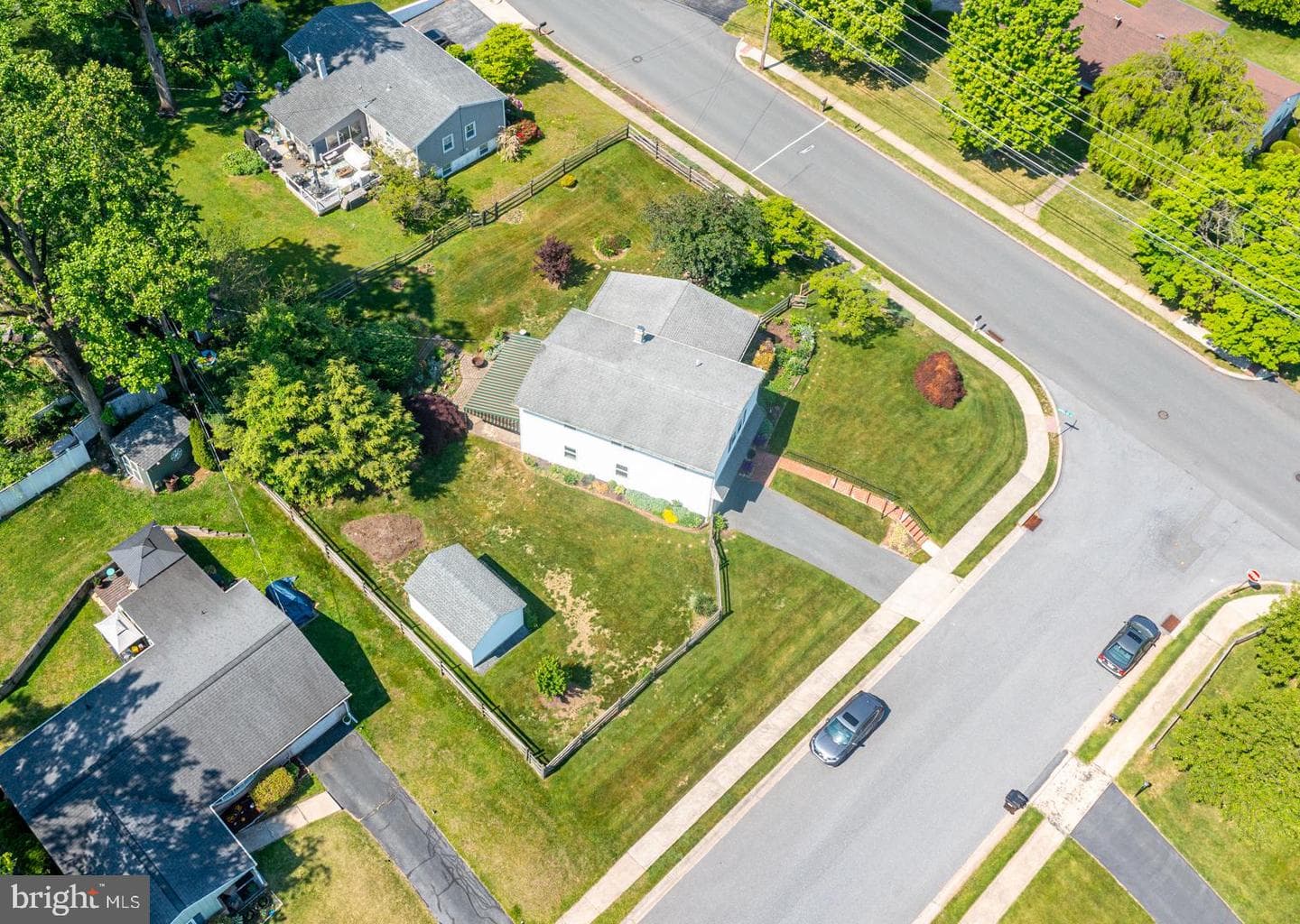 450 Silver Brook Drive photo 29