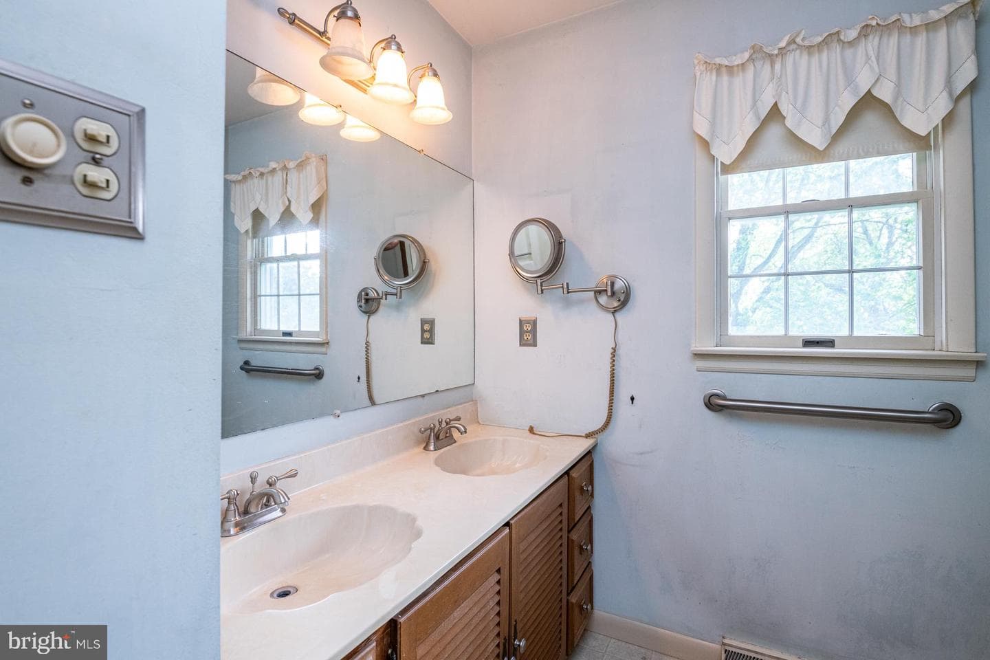140 Hoch Avenue photo 20