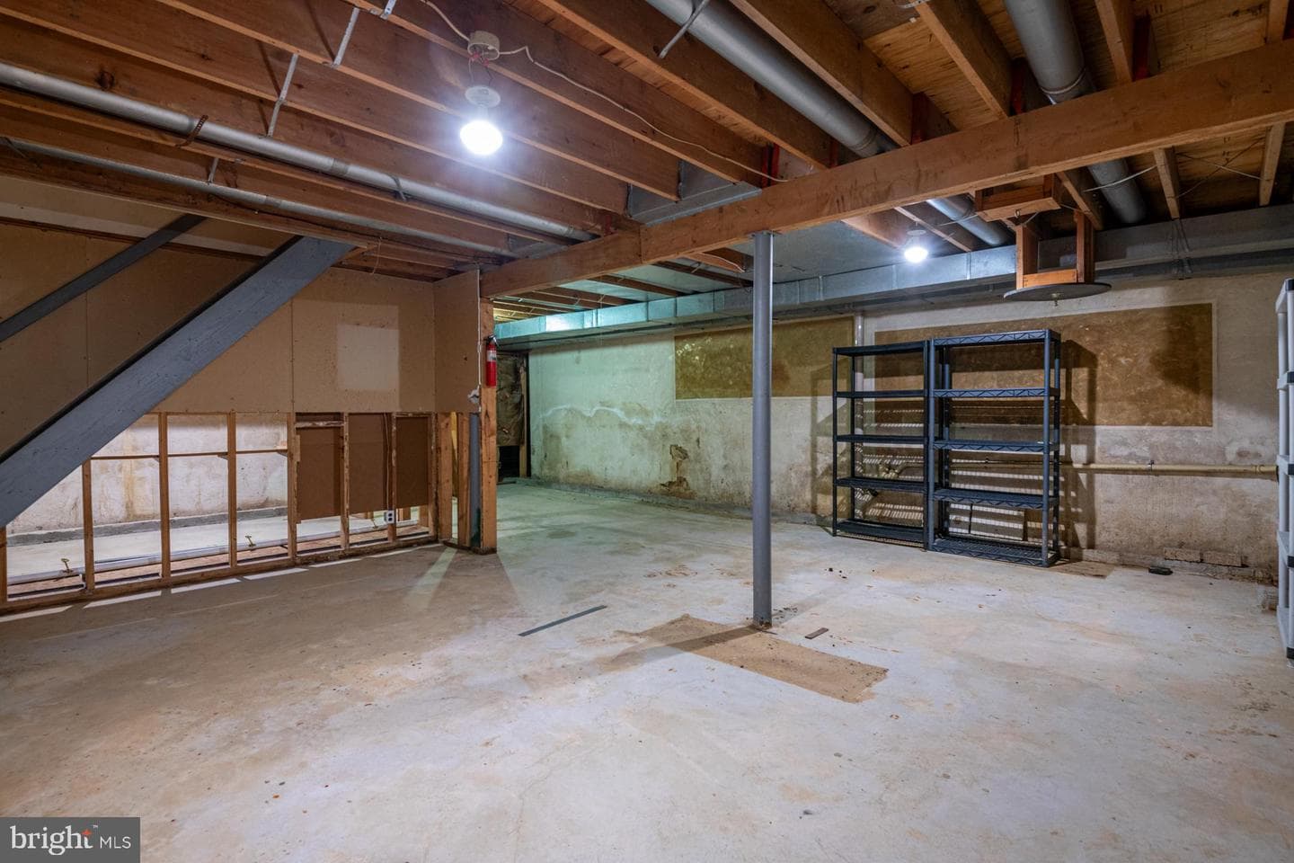 140 Hoch Avenue photo 23