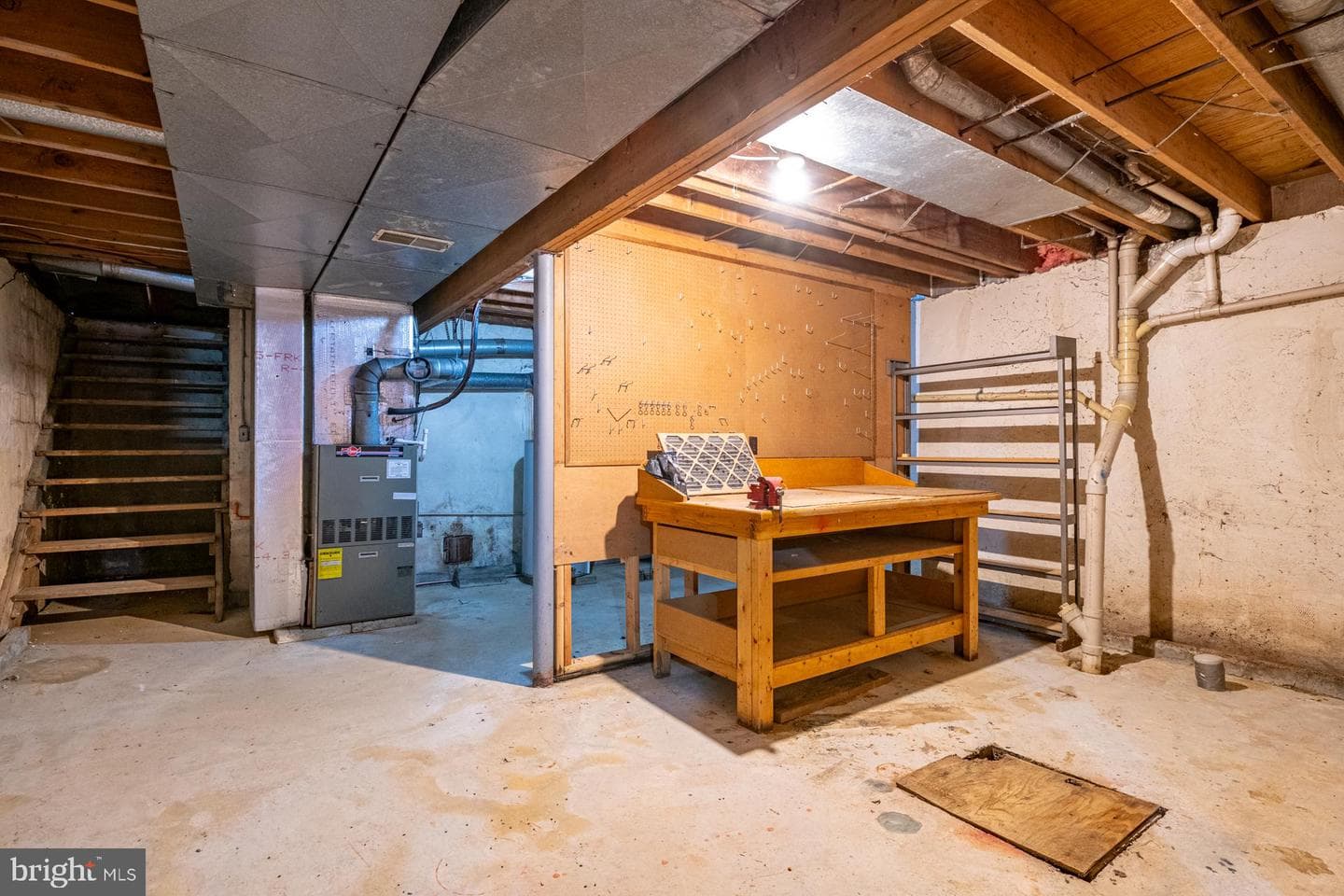 140 Hoch Avenue photo 24