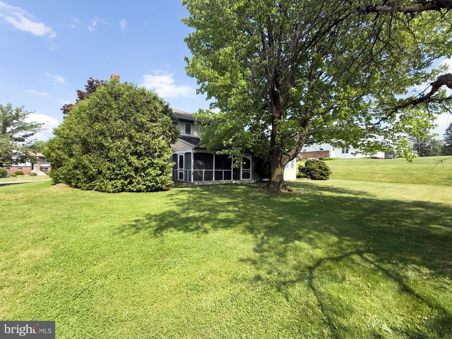 140 Hoch Avenue photo 26