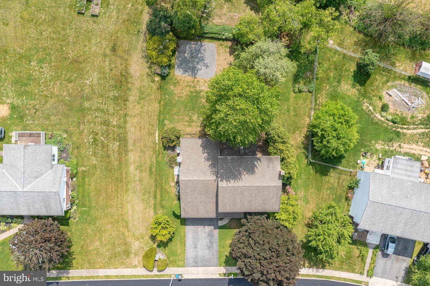 140 Hoch Avenue photo 31