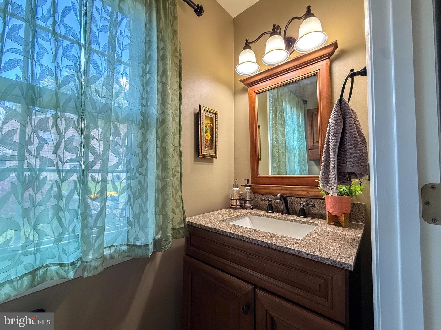 416 N Walnut Street photo 23
