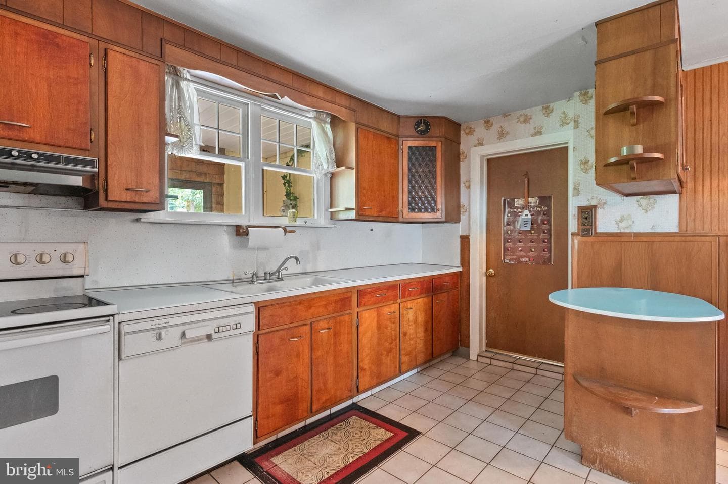 564 Blandon Road photo 18