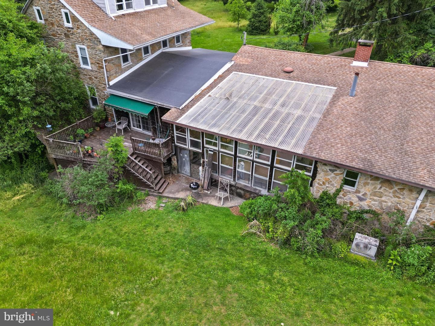564 Blandon Road photo 8