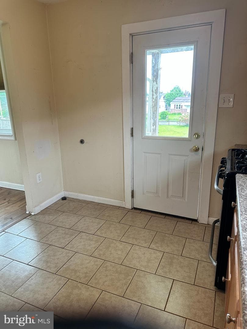 102 Myrtle Avenue photo 3