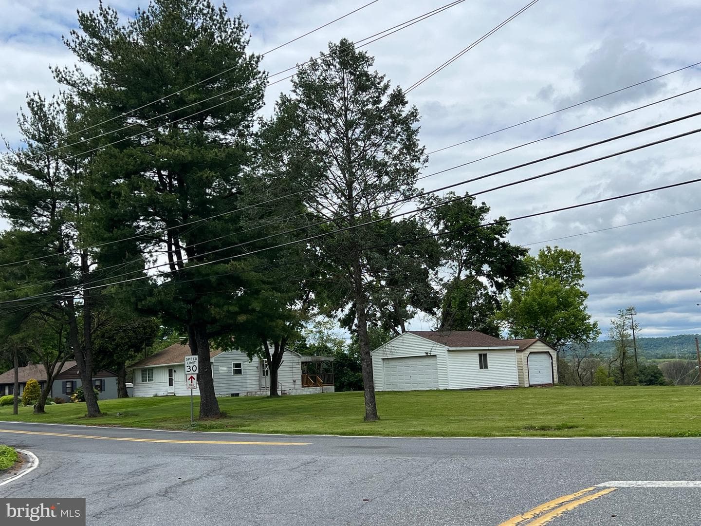 1471 Old Bernville Road photo 17