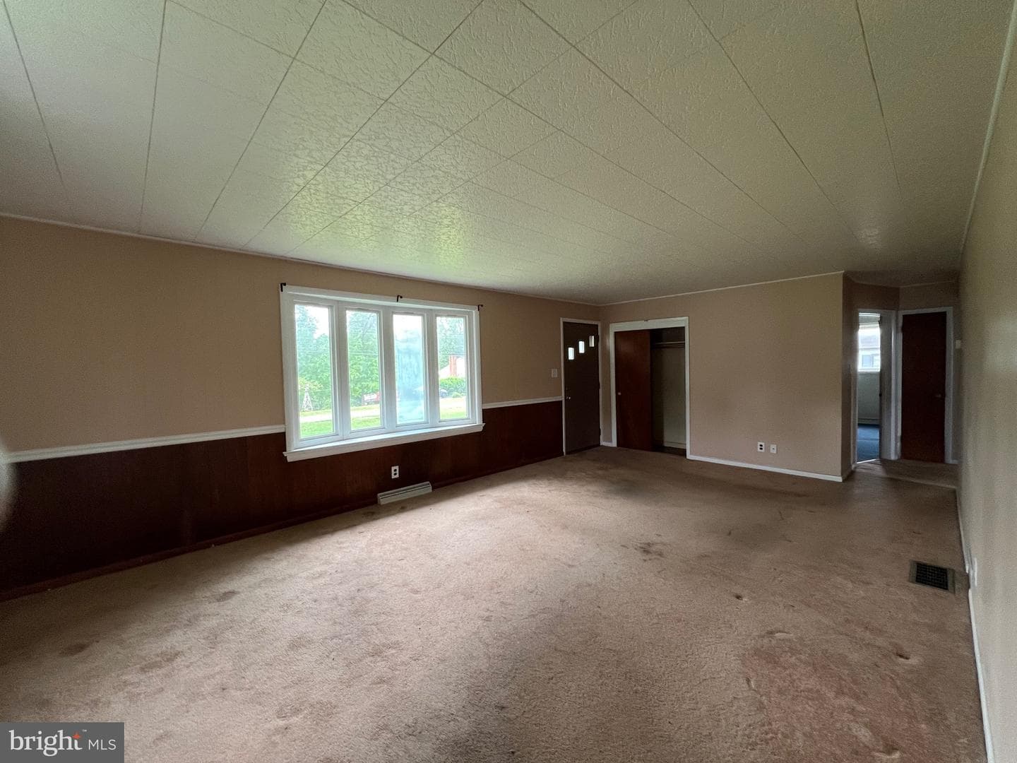 1471 Old Bernville Road photo 4