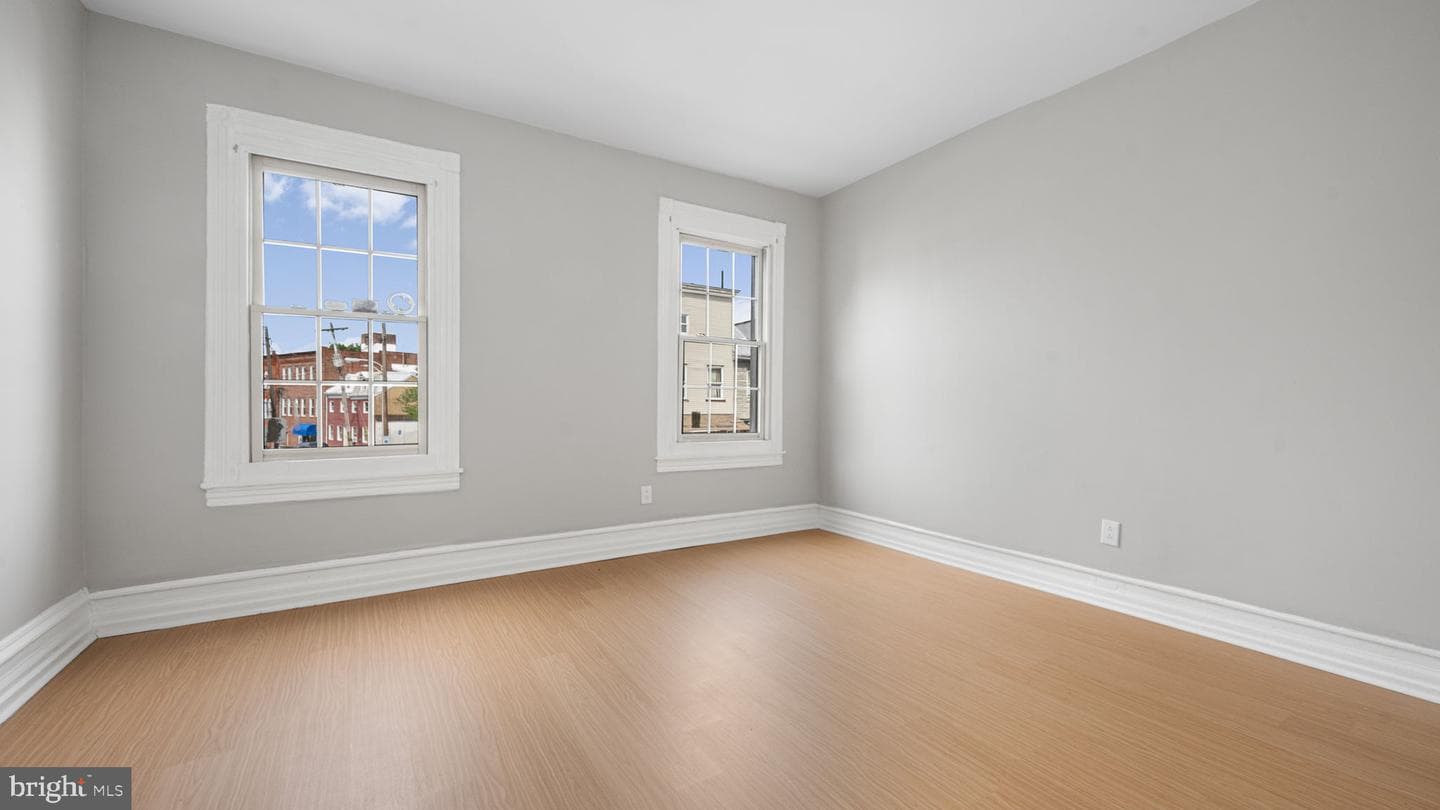 227 N Front Street photo 17