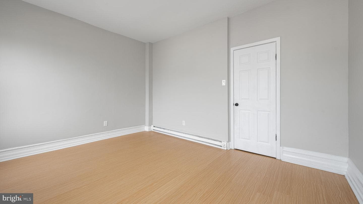 227 N Front Street photo 18