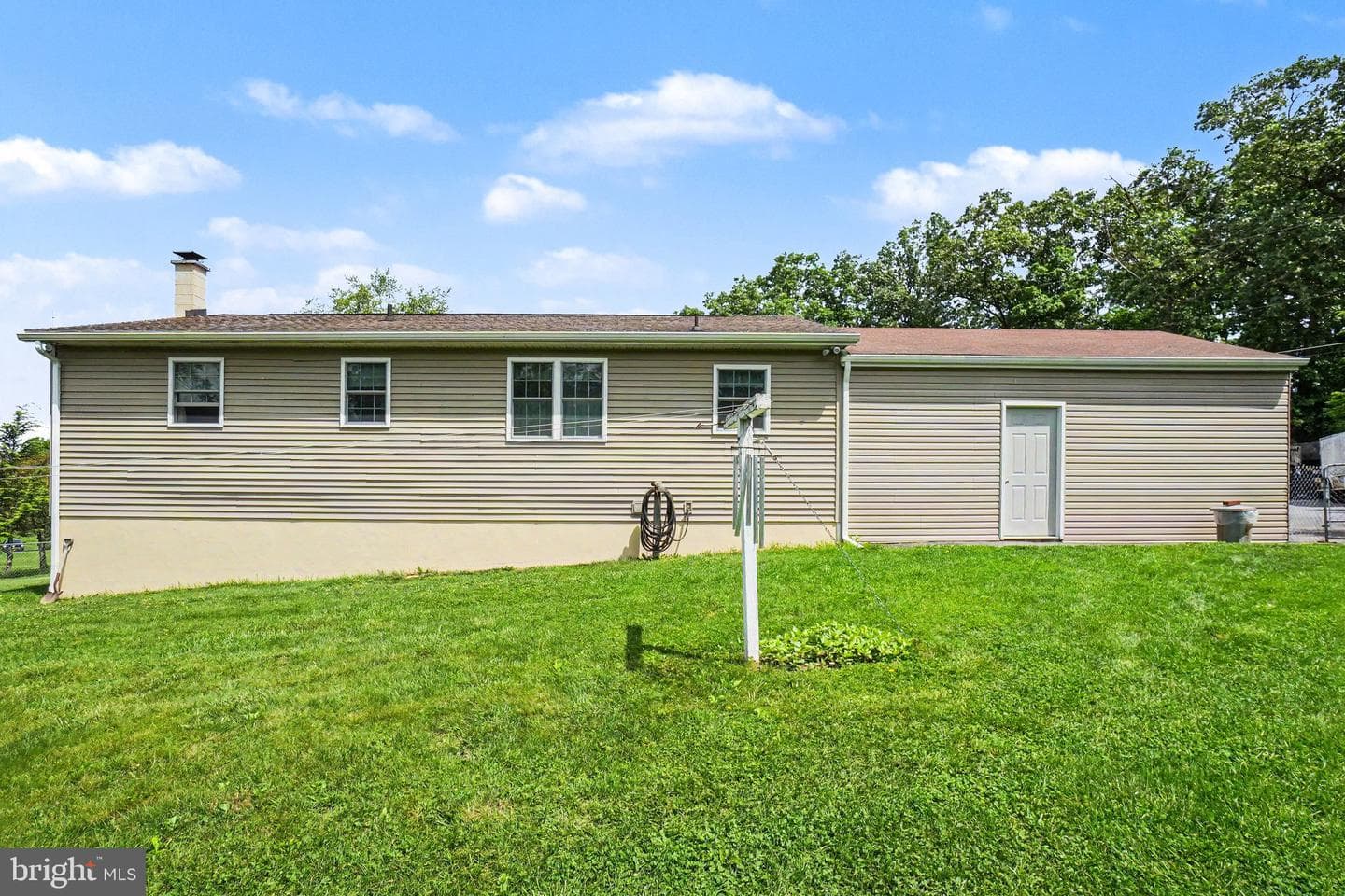 520 Schoolhouse Road photo 31