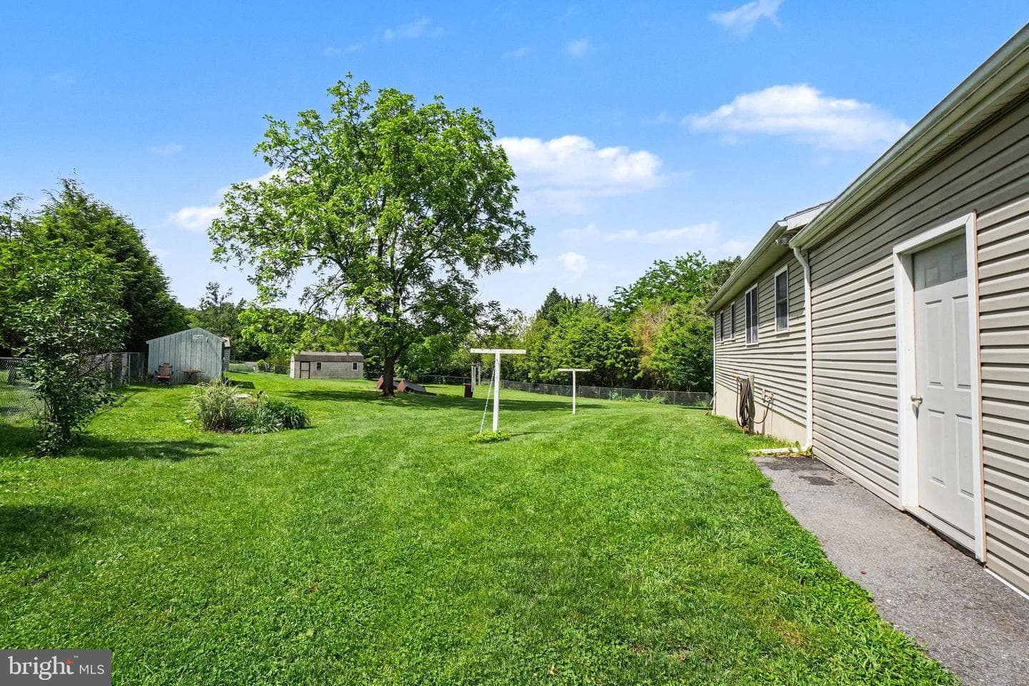 520 Schoolhouse Road photo 34