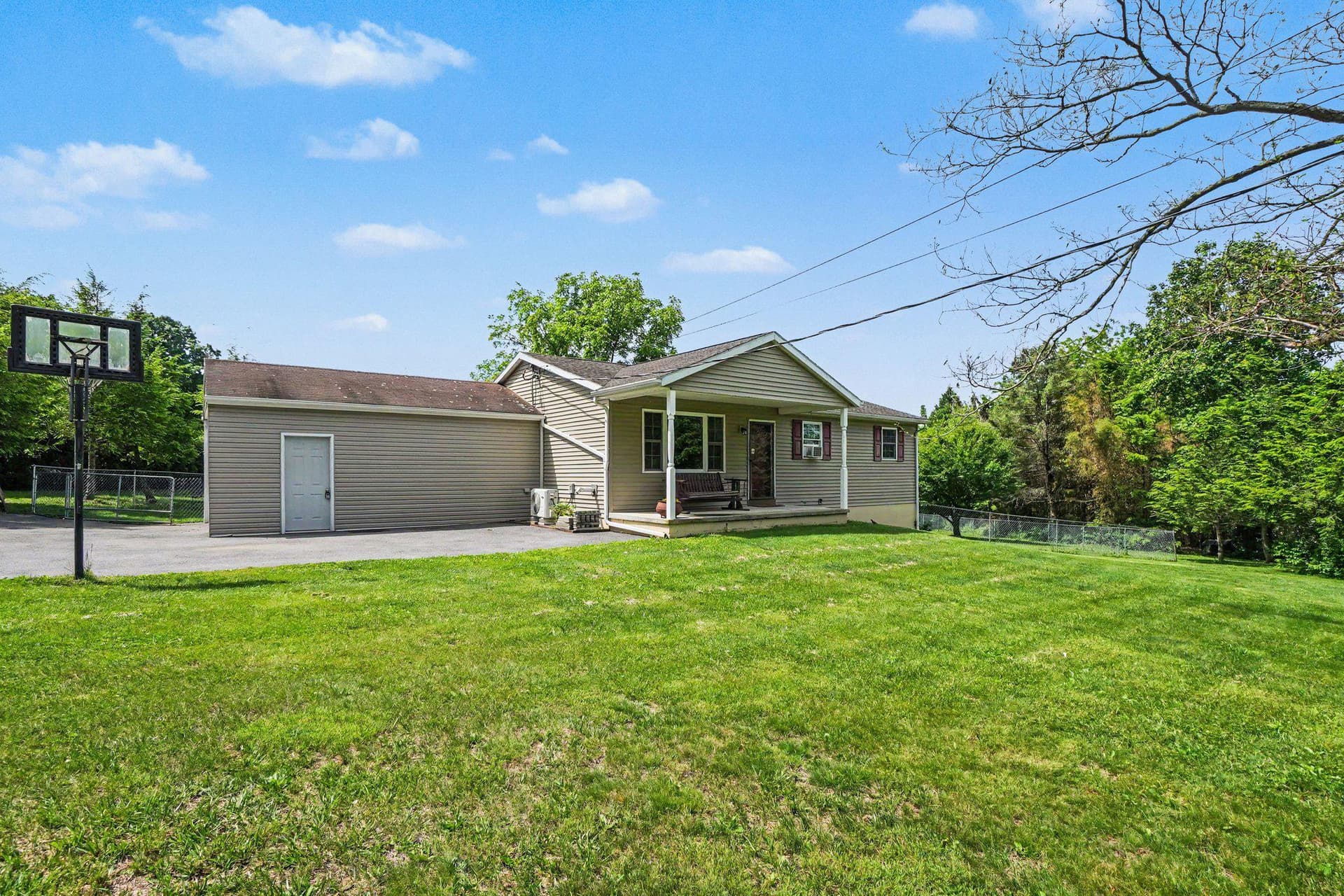 520 Schoolhouse Road photo 35