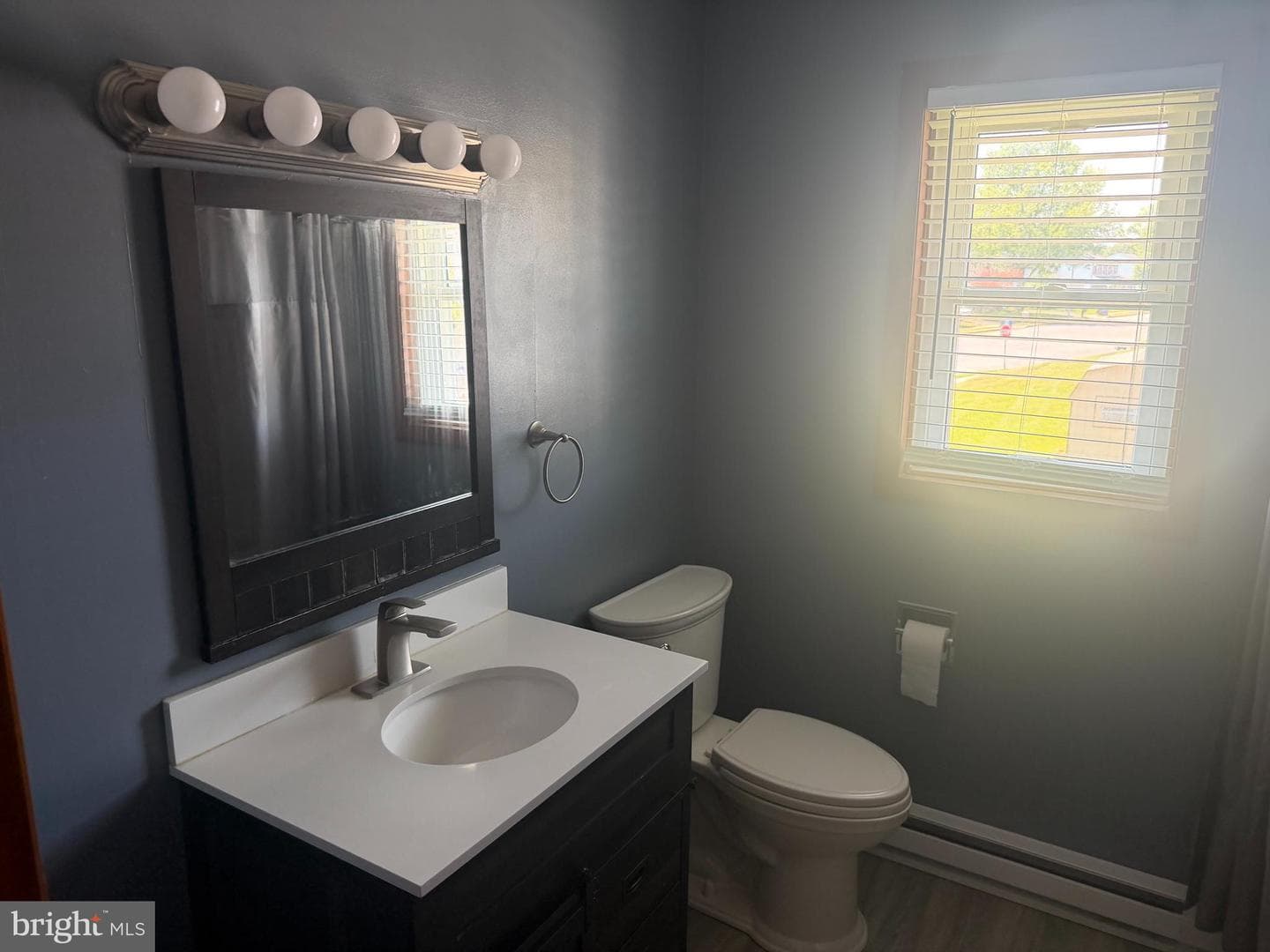 529 Linden Street photo 11