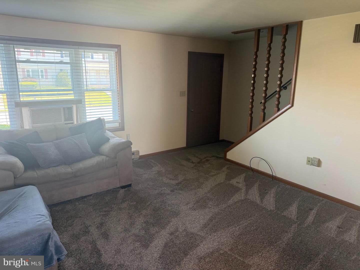 529 Linden Street photo 3