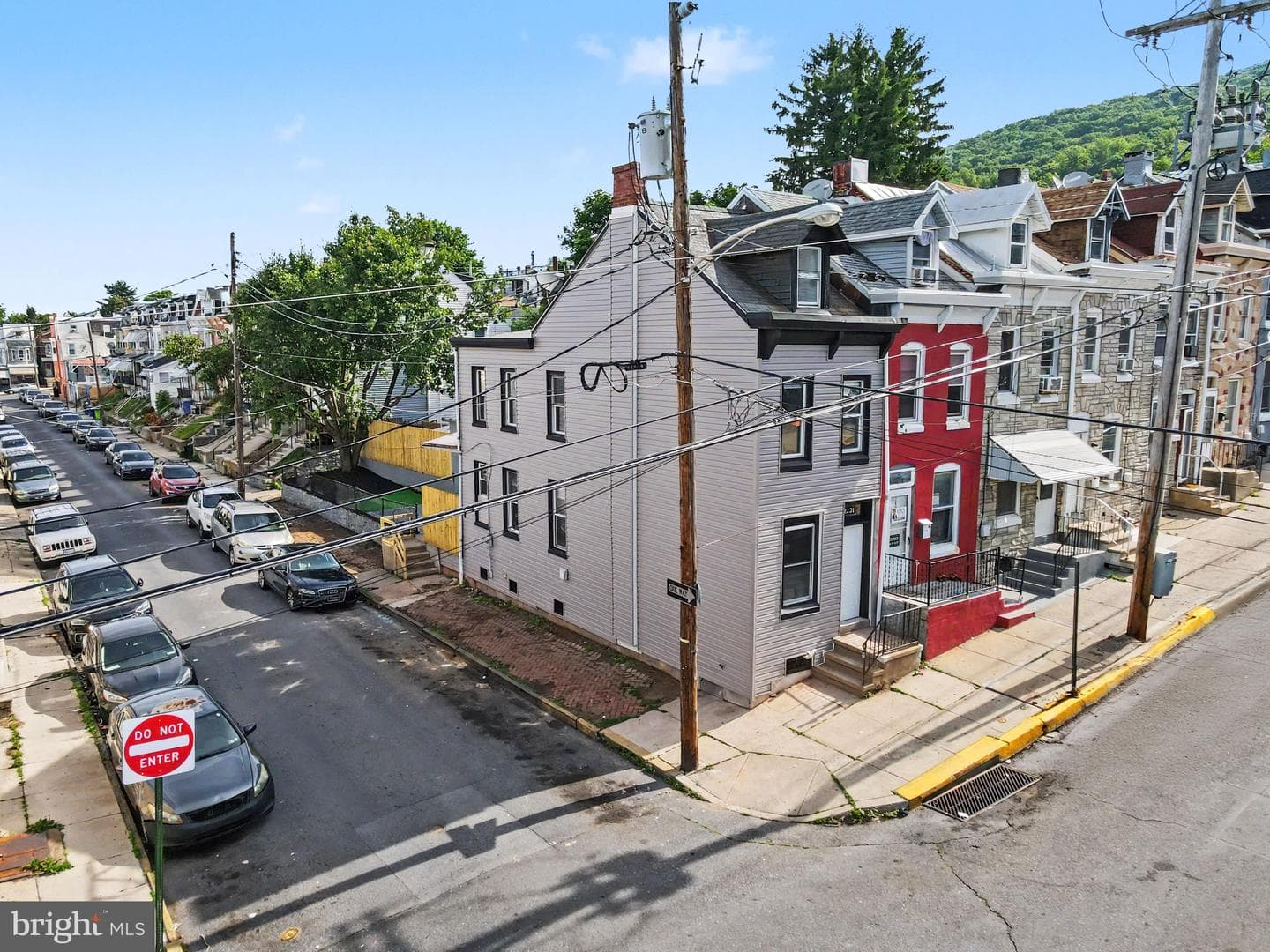 1231 Oley Street photo 32