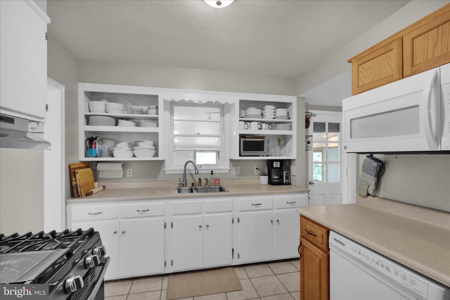 310 Harvard Boulevard photo 11
