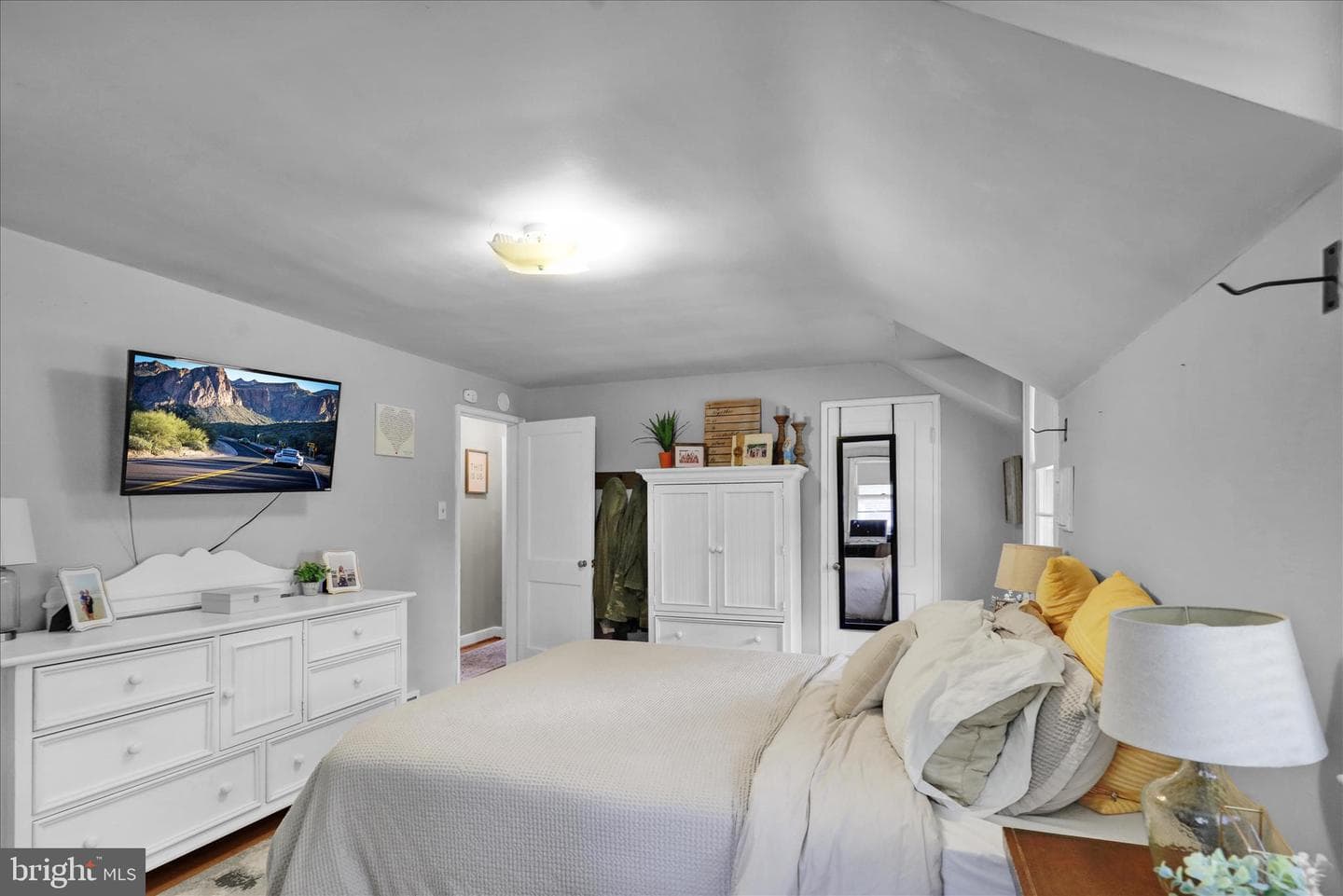 310 Harvard Boulevard photo 13