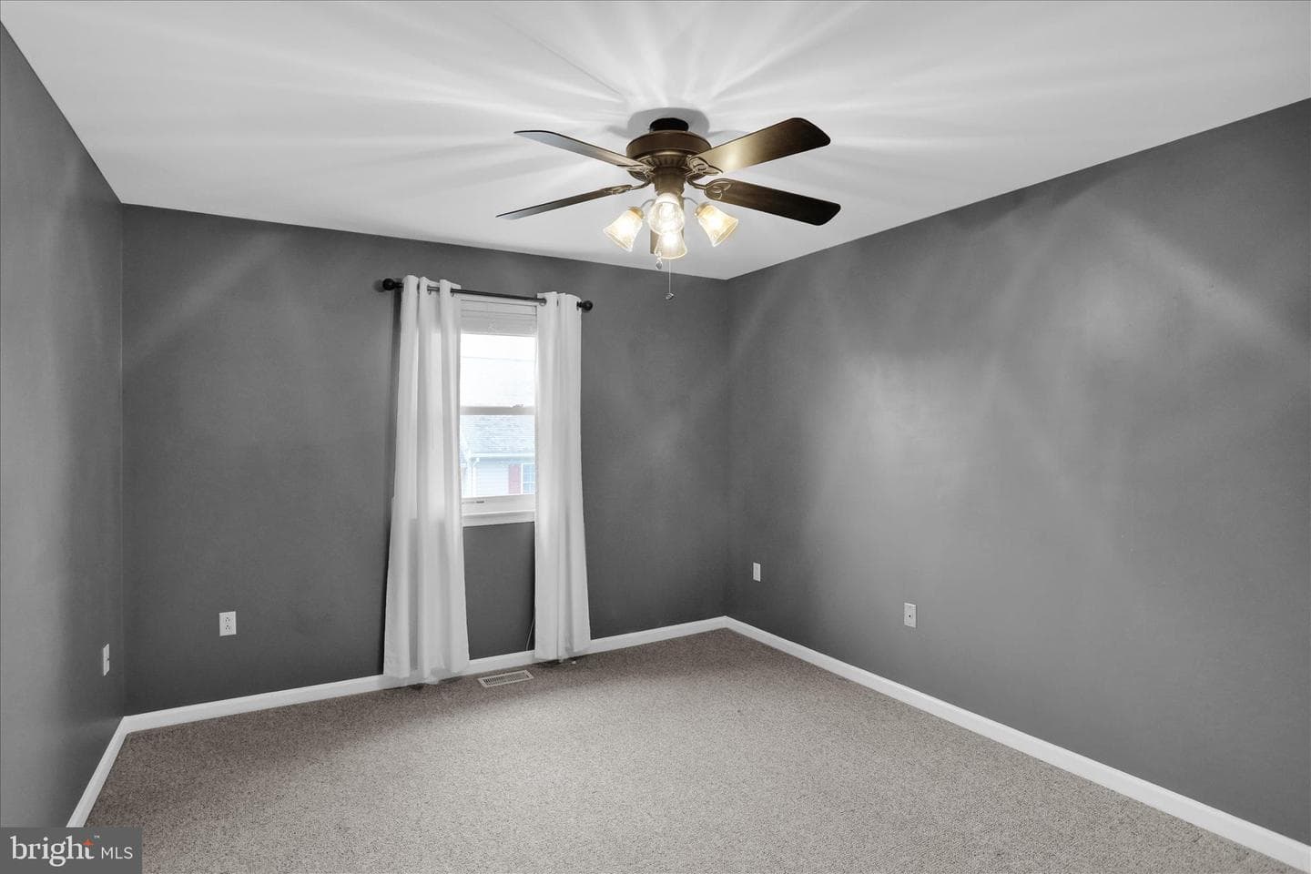 1063 Fredrick Boulevard photo 17